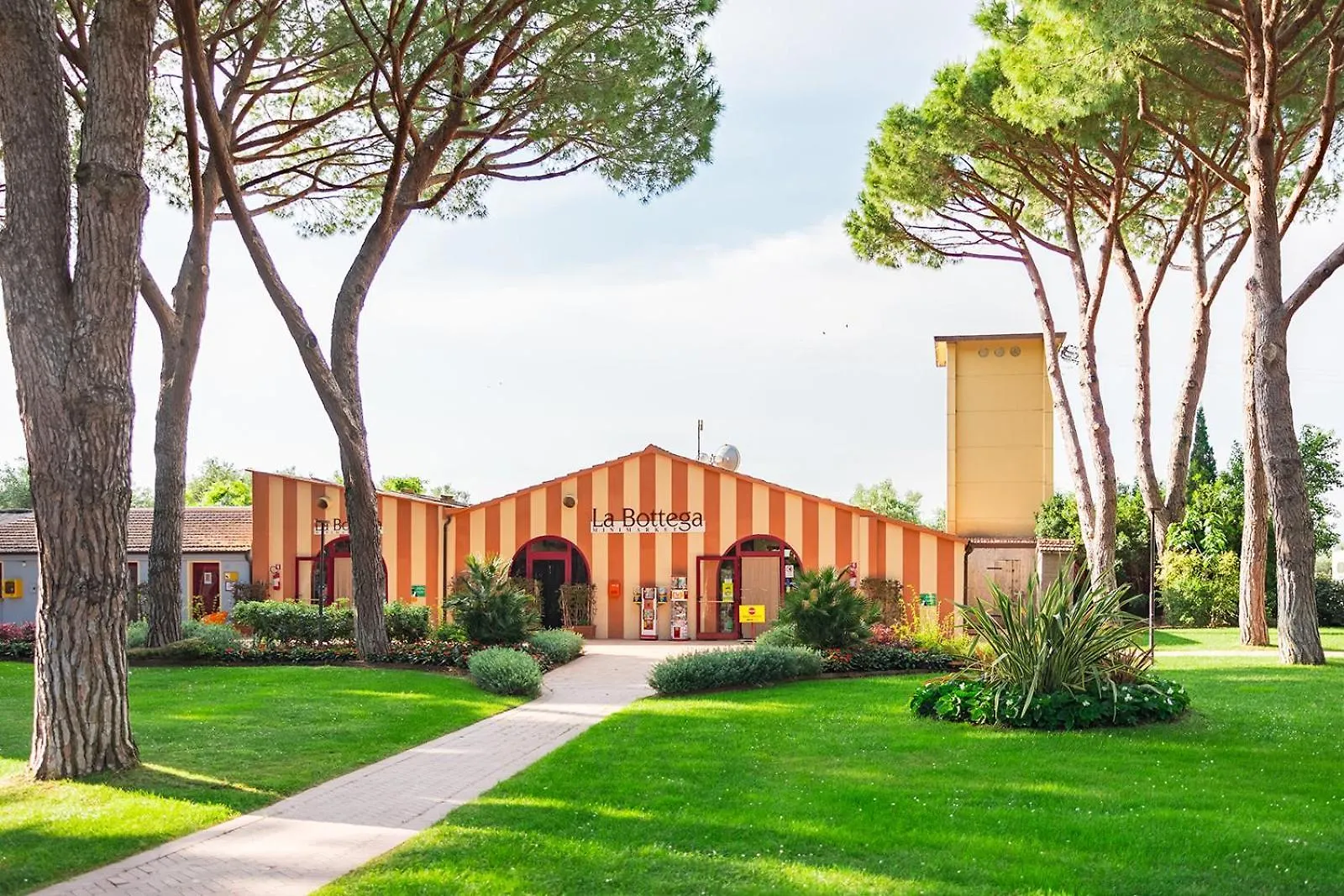 Camping Village Le Capanne Marina Di Bibbona