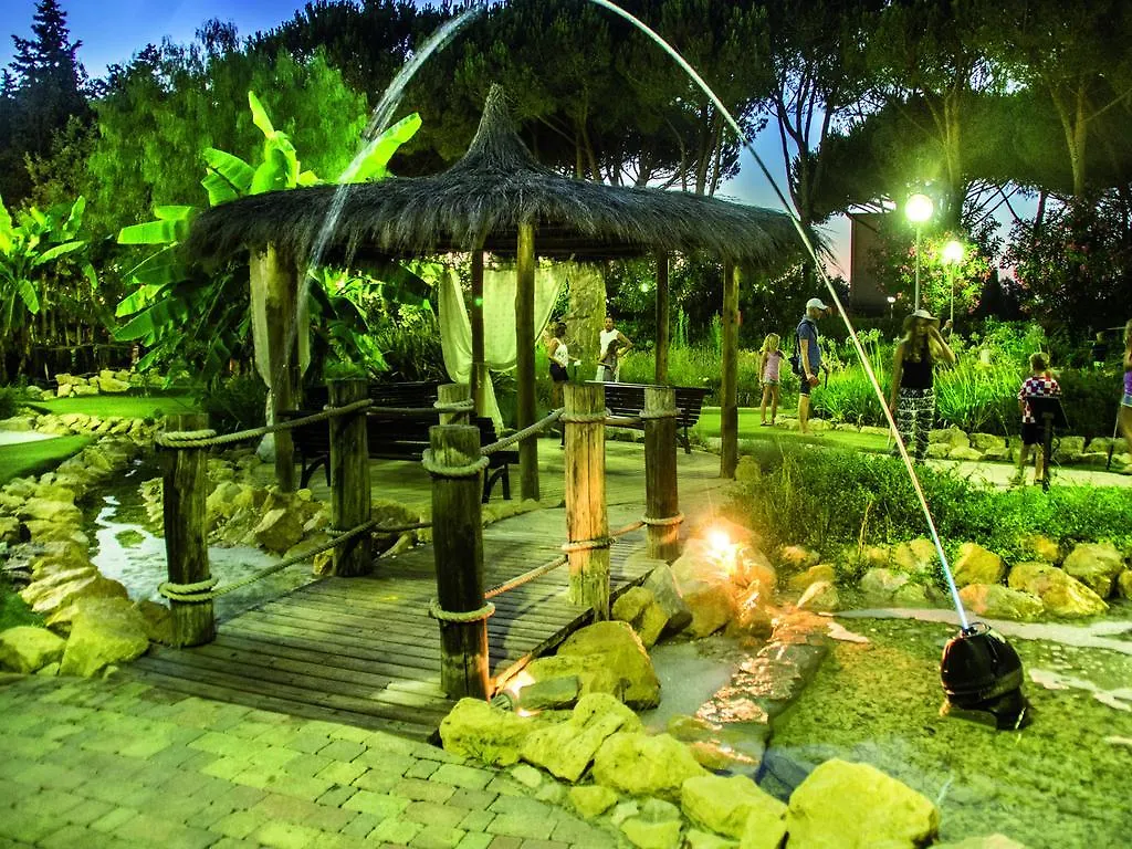 Camping Village Le Capanne Marina Di Bibbona