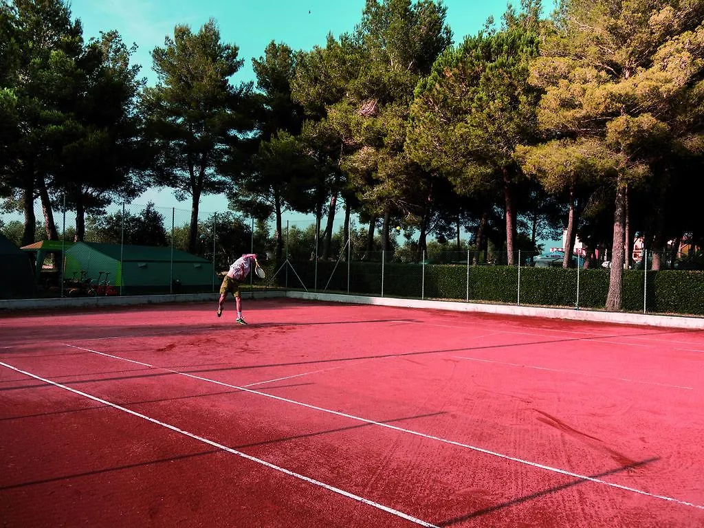 Camping Village Le Capanne Marina Di Bibbona Italië
