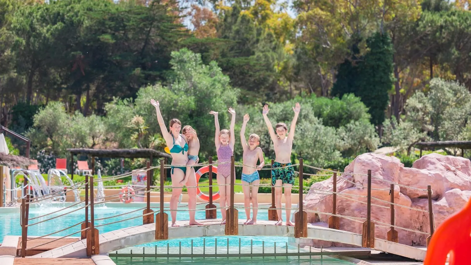 Camping Village Le Capanne Биббона