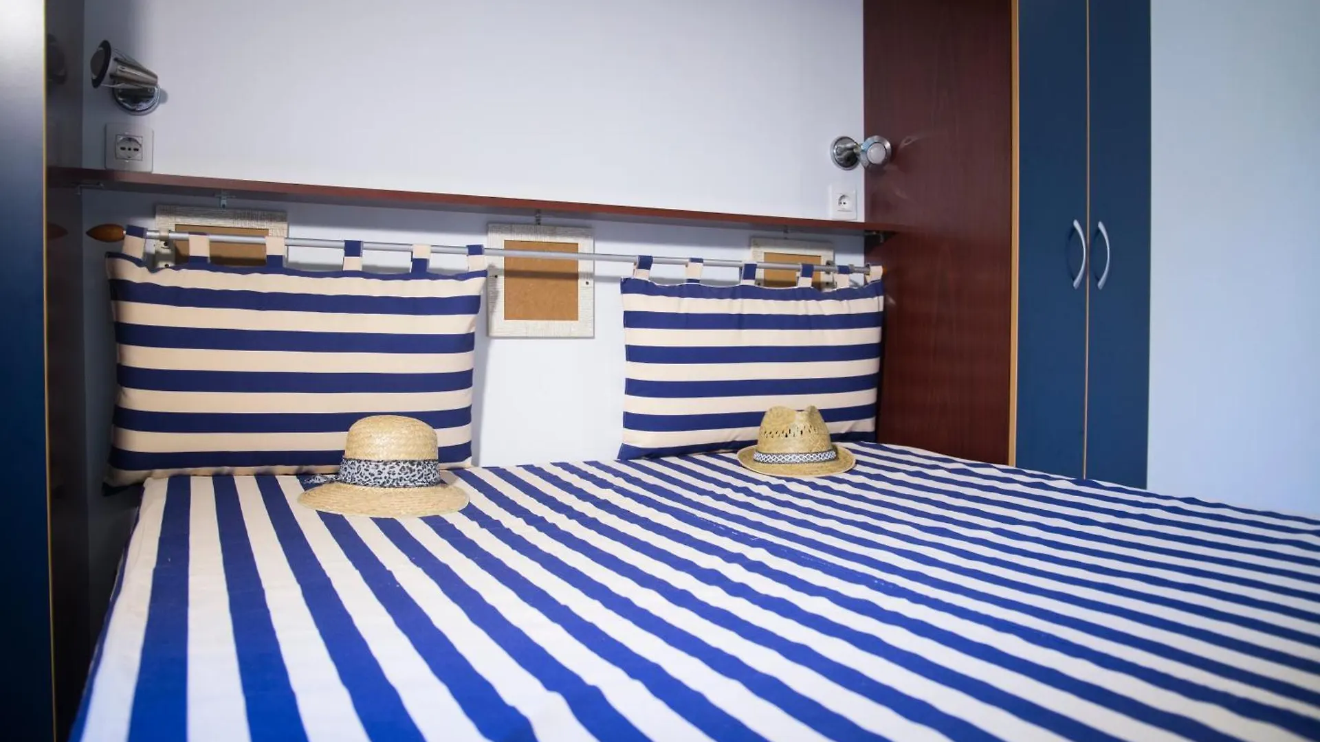 Camping Village Le Capanne Биббона 3*,