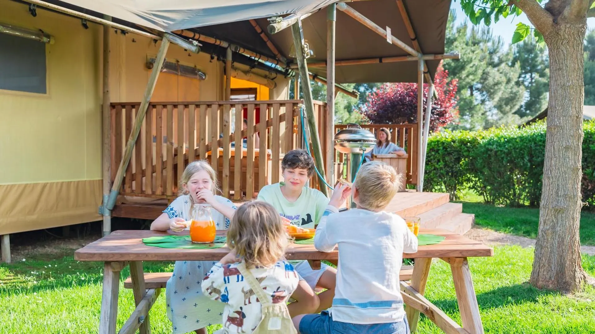 Camping Village Le Capanne Биббона Италия