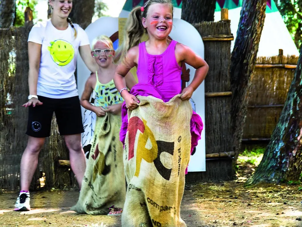 Camping Village Le Capanne Биббона 3*,  Италия